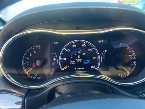 Used 2016 Jeep Grand Cherokee Limited 75th Anniversary image 17