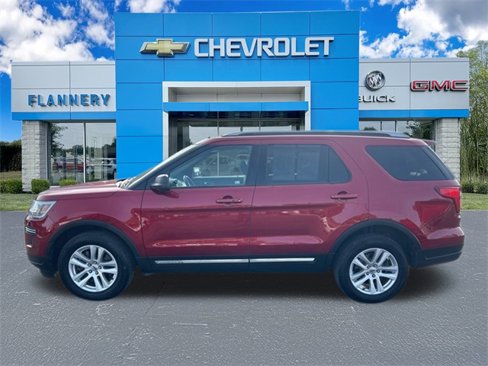 Used 2019 Ford Explorer XLT w/ Class III Trailer Tow Package image 3