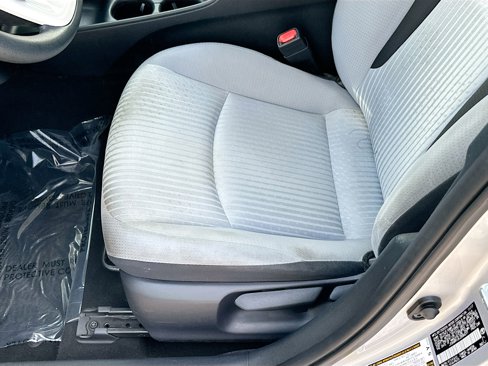 Used 2018 Toyota Prius Four image 18