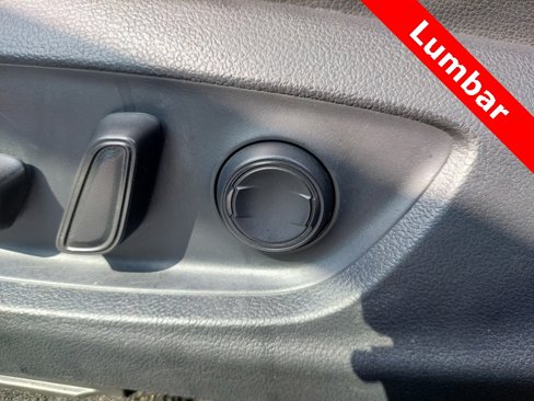 Used 2023 Toyota Camry SE image 16