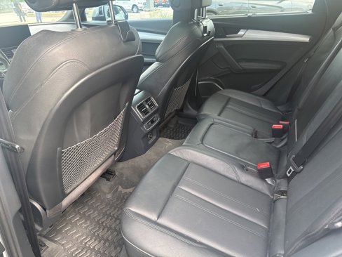 Used 2018 Audi SQ5 Prestige image 6