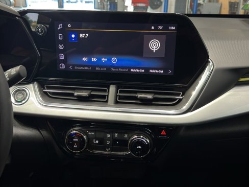 New 2025 Chevrolet Trax LT image 27