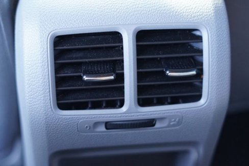 Used 2009 Volkswagen Jetta S image 25