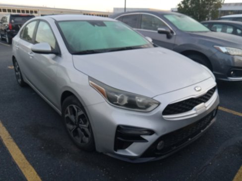 Used 2019 Kia Forte LXS image 2