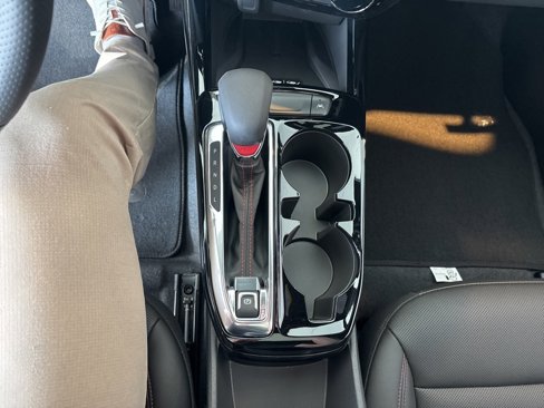 New 2025 Chevrolet Trax RS w/ Sunroof Package image 13