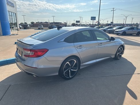Used 2021 Honda Accord Sport image 15