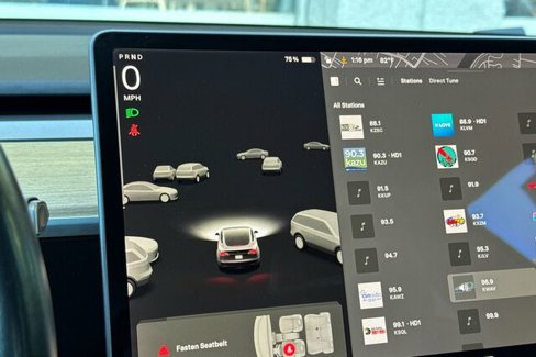 Used 2019 Tesla Model 3 Long Range image 23