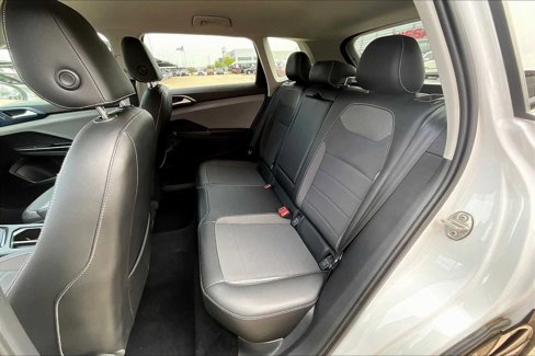 Used 2023 Volkswagen Taos SE image 17