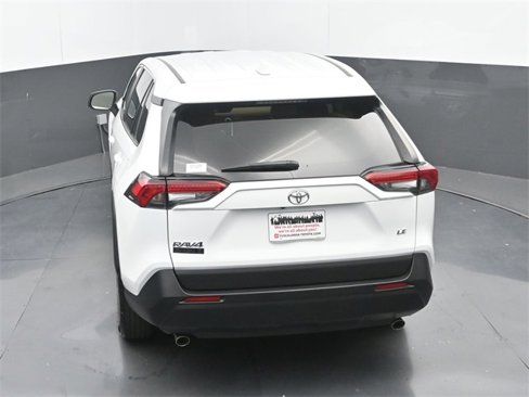Used 2023 Toyota RAV4 LE image 29