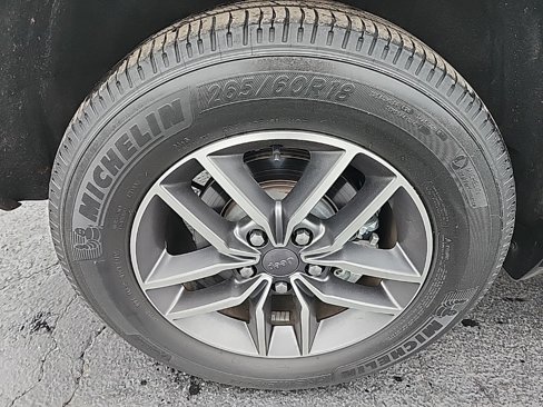 Used 2021 Jeep Grand Cherokee Limited image 11