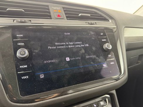 Used 2019 Volkswagen Tiguan SE w/ Panoramic Sunroof Package image 20
