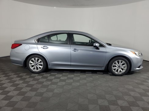 Used 2015 Subaru Legacy 2.5i Premium image 3