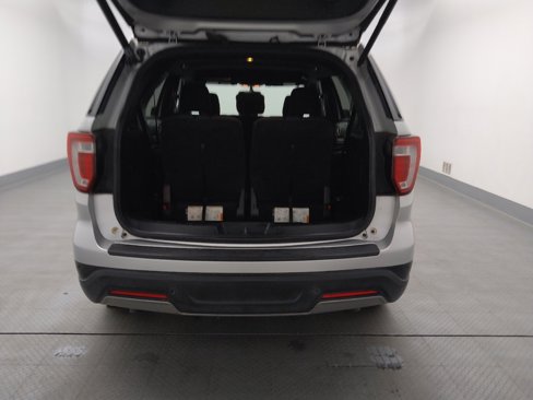 Used 2019 Ford Explorer XLT w/ Equipment Group 201A image 29