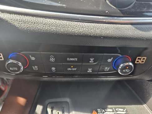 Used 2018 Buick Enclave Avenir w/ LPO, Cargo Package image 32