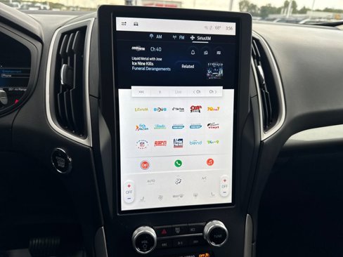 Used 2023 Ford Edge SEL image 24