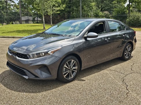 Used 2023 Kia Forte LXS image 7