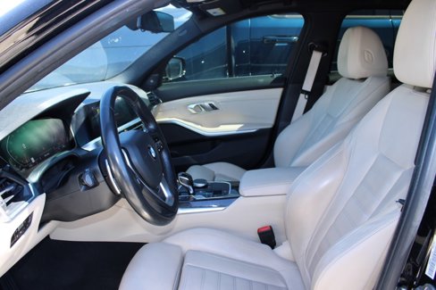 Used 2019 BMW 330i Sedan w/ Premium Package image 15