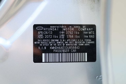 Used 2013 Hyundai Elantra GLS w/ Preferred Pkg image 10
