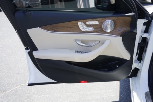 Used 2018 Mercedes-Benz E 300 w/ Premium 1 Package image 26