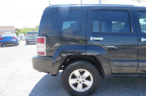 Used 2012 Jeep Liberty Sport image 31