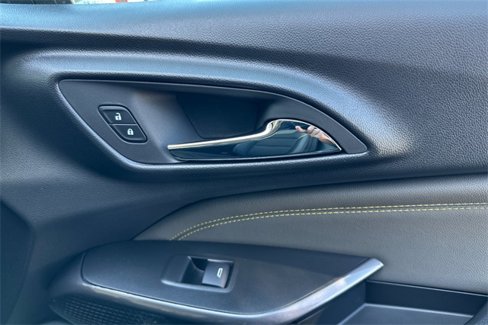 New 2025 Chevrolet Trax ACTIV w/ Sunroof Package image 23