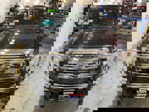 Used 2010 Ford F150 Lariat image 2