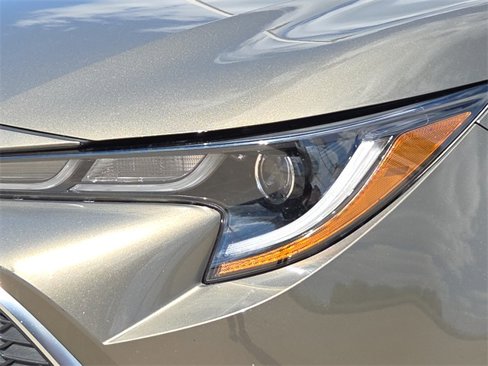 Used 2020 Toyota Corolla XSE image 4