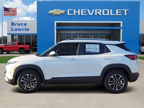 New 2026 Chevrolet TrailBlazer LT image 2