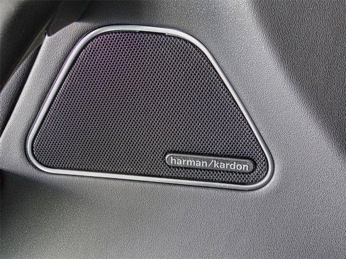 New 2023 Maserati Levante Modena image 15