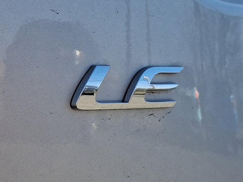 Used 2024 Toyota Corolla LE image 30