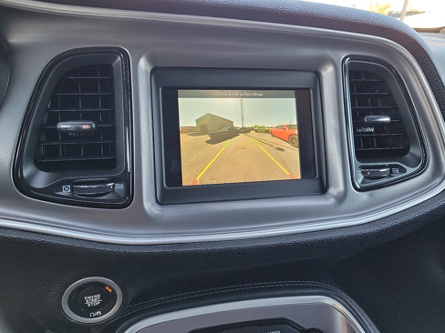 Used 2022 Dodge Challenger SXT image 16