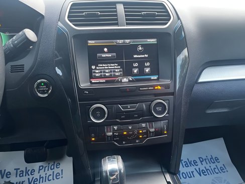 Used 2016 Ford Explorer XLT w/ Equipment Group 202A image 26