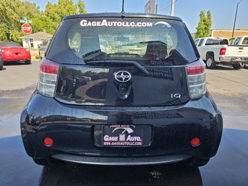 Used 2013 Scion iQ image 10