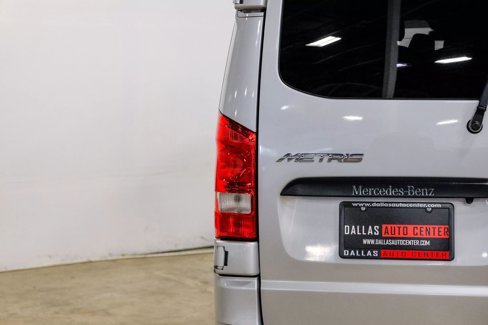 Used 2017 Mercedes-Benz Metris Passenger image 31