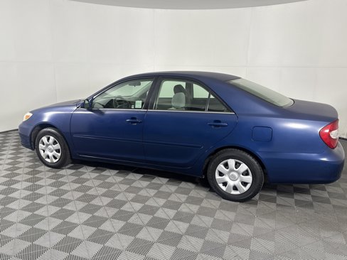Used 2004 Toyota Camry LE image 7