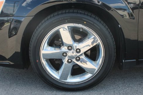 Used 2013 Dodge Avenger SE image 36