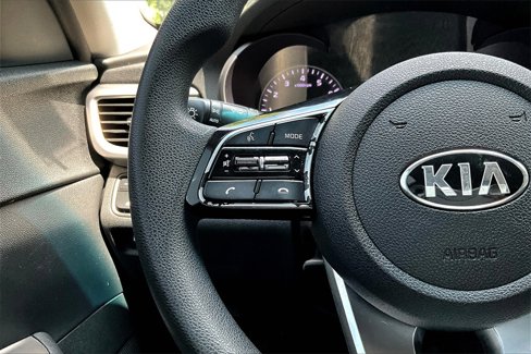 Used 2020 Kia Optima LX image 11