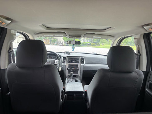 Used 2009 Jeep Grand Cherokee Laredo w/ Sun/Sound Group image 22