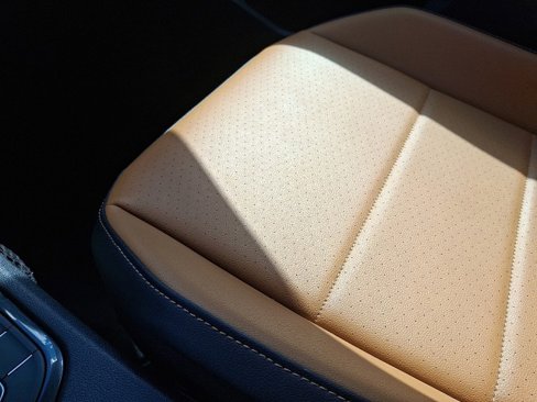Used 2019 Volkswagen Tiguan SE w/ Panoramic Sunroof Package image 26