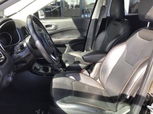 Used 2021 Jeep Compass Limited image 3