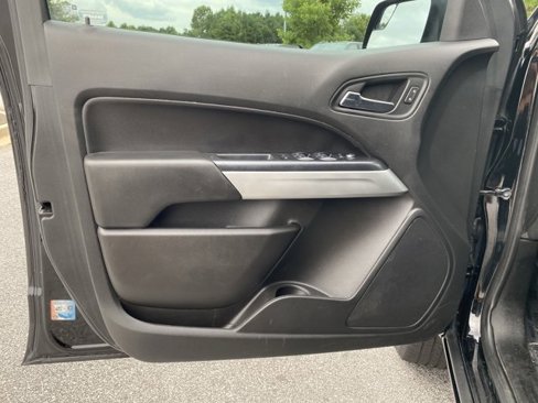 Used 2020 Chevrolet Colorado LT image 18