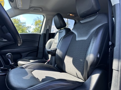Used 2019 Jeep Compass Altitude image 25