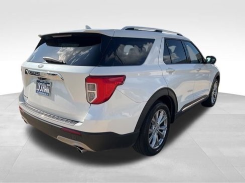 Used 2021 Ford Explorer Limited w/ Equipment Group 301A image 7
