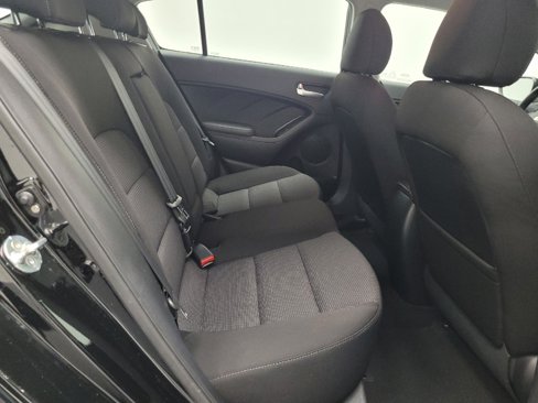 Used 2017 Kia Forte LX image 19