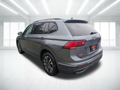Used 2024 Volkswagen Tiguan S image 5