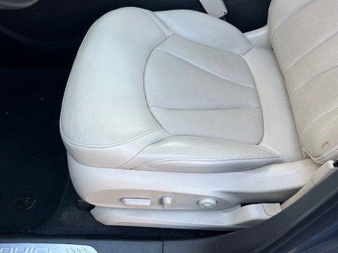 Used 2020 Buick Envision Essence w/ Experience Buick Package image 36