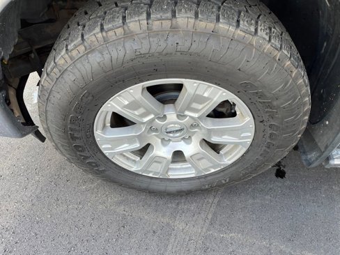 Used 2018 Nissan Titan S image 25