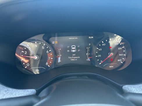 Certified 2024 Jeep Compass Sport image 18