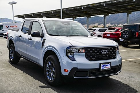 New 2025 Ford Maverick XLT image 3