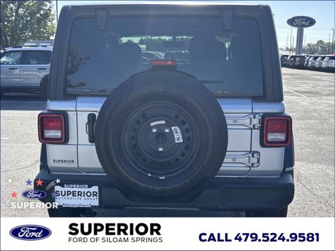 Used 2023 Jeep Wrangler Sport image 5